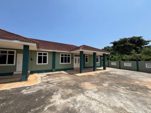Green Dream Homestay 4 Kubang Kerian USM-HPUSM Wi-Fi & Neflix 4 Aircond Room