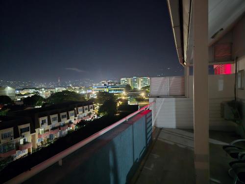 Charming Serene Penthouse with Pool & Gym New Kingston Charming Serene Penthouse with Pool & Gym New Kingston