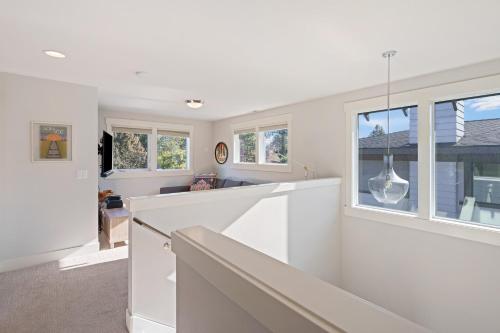 Hillside Haven - image 13