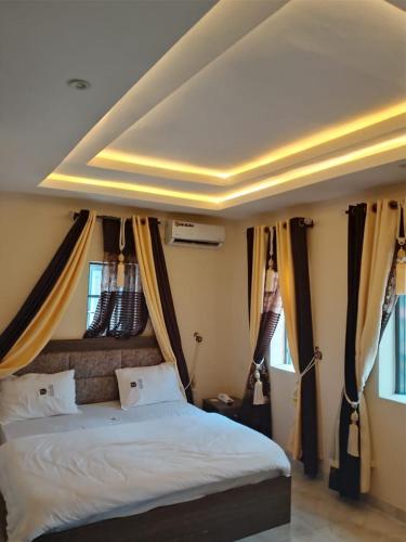 Fornnex Hotels And Resort