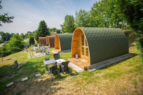 Camping Le Pommier Rustique in Ivuāra