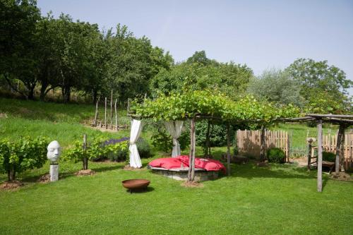 House Artes - image 2