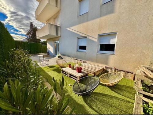 Garden, T3 Lumineux et convivial, Parking Prive near Parking service