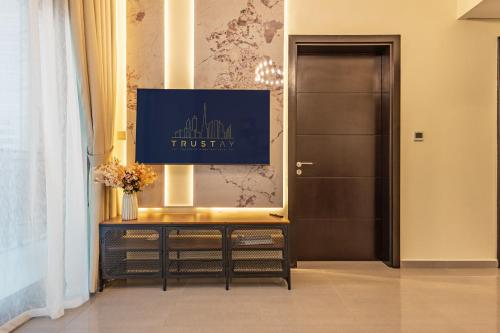 Stylish 1BR Business Bay - Near Metro - Balcony with City Views, Дубай (фото 5)