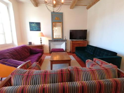 Croassecorbeau Maison de Famille au pied du Ventoux - Location saisonnière - Malaucène