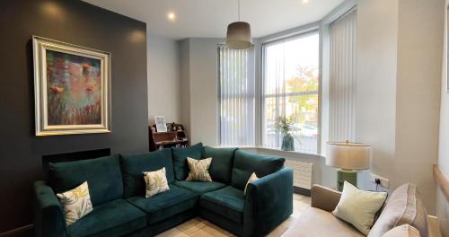 Titanic Guest Boutique Unique Accomodation - image 5