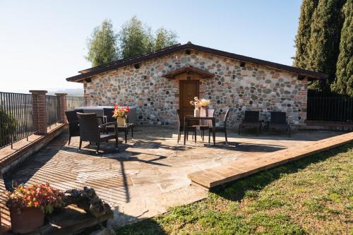 Book the Superior Villa with private Jacuzzi Superior Villa with private Jacuzzi