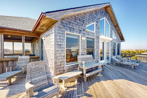 Rogue Wave 146 Rogue Wave 146