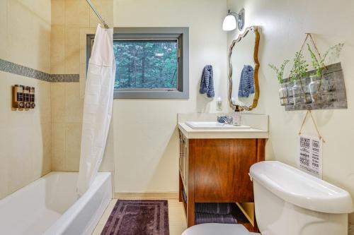 Quiet and Romantic Cabin Getaway on McKenzie River! - image 4