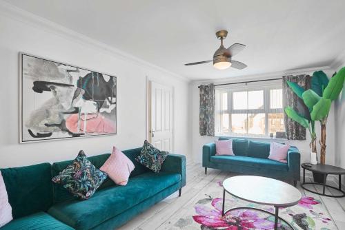 Host & Stay - Cherry Blossom House, Launceston (photo 2)