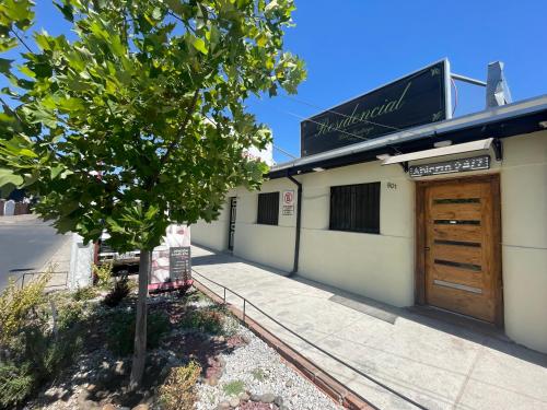 Residencial Don Santiago in ทอลค่า