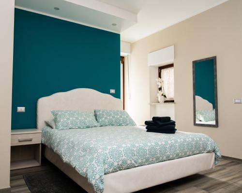 B&B Mary - image 11