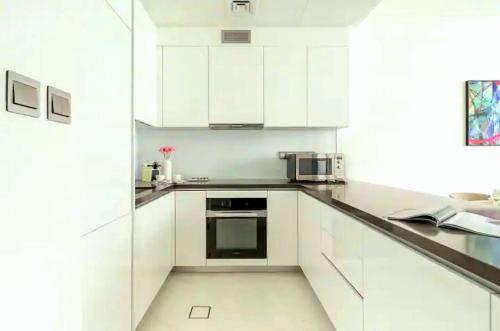 Luxury Waterfront 1BR - Dubai Lagoon Escape, Dubaï (photo 3)