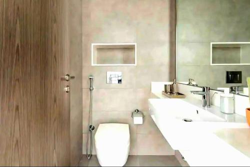 Luxury Waterfront 1BR - Dubai Lagoon Escape, Dubaï (photo 4)