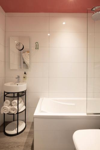 Hotel de Saint-Germain - image 3