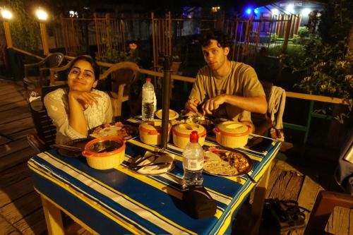 Hotel sea face – Srinagar, PA