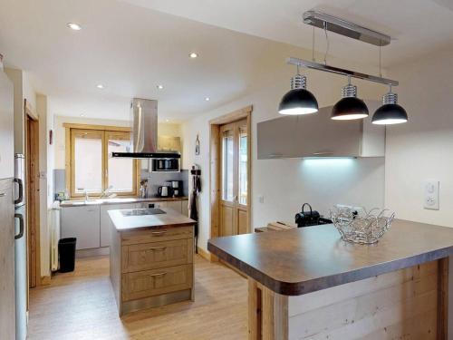 Chalet renove avec sauna, garage et Wi-Fi - Saint-Martin-de-Belleville - FR-1-452-69 in Saint-Marcel