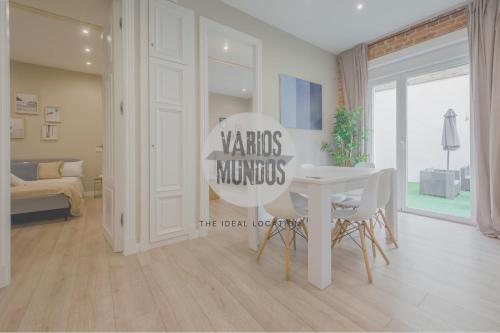 Vive Madrid con Terraza para 5 en Santa Ana 6, Madrid