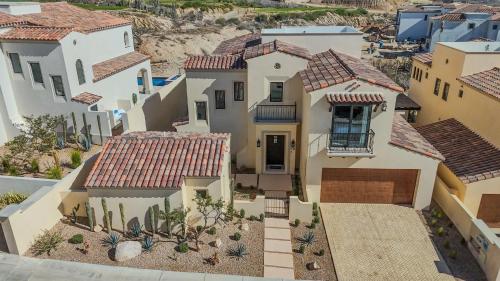 Welcome to Villa Aire Paradise at Rancho San Lucas in Cabo San Lucas, Mexico