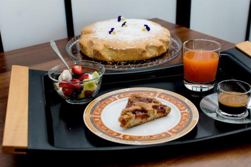 B&B Mary - image 3