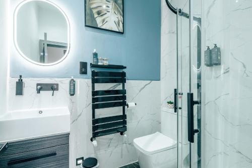 Modern and spacious duplex in Earls Court - image 6