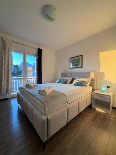 1 queen bed