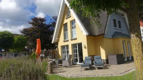 Mine-Heimat-Weg 18 Haus Dünenfee in Zingst, Deutschland