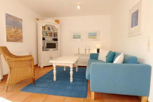 Achtern Diek Haus 12b Wohnung 2 in Zingst, Deutschland