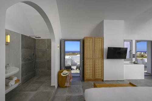 Suite Apartment image 5