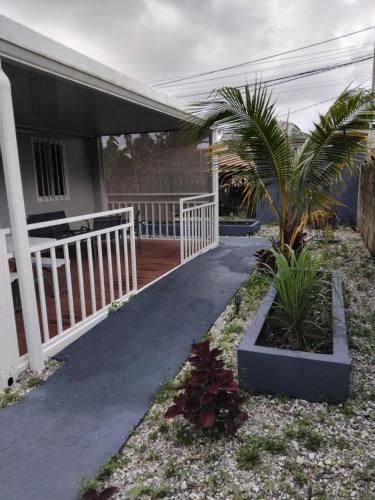 Jardí, Jardin de la RAFFINERIE B2 in Matoury