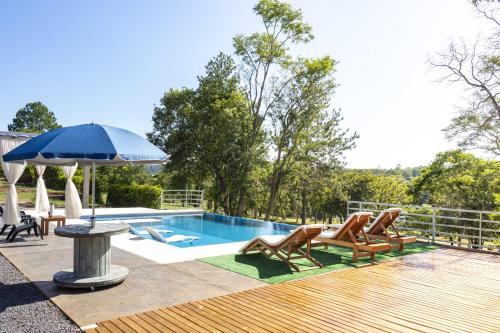 정원, Renacer Cabañas (Renacer Cabanas) in 도스 데 마요