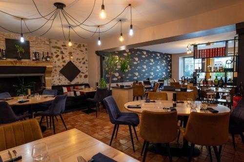 Logis Hôtel Restaurant La Châtellenie (Logis Hotel Restaurant La Chatellenie) in 阿瓦艾伊利穆濟納
