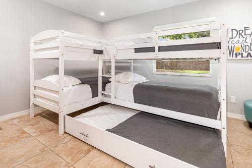 Family-Friendly Home in Casselberry with Fire Pit! in Orlando, USA