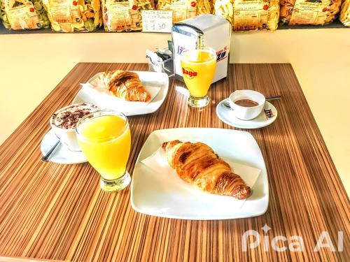 餐飲選擇, Rooms Gli Arcangeli - Affitti Brevi Italia in 蒙泰聖安傑洛鎮中心