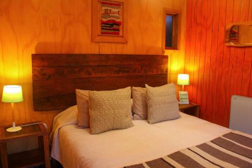 Standard Double Room image 7