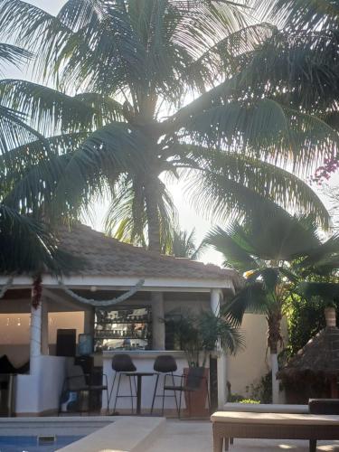 Sen hôtel (Sen hotel) in Saly