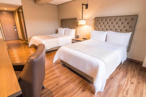 2 double beds