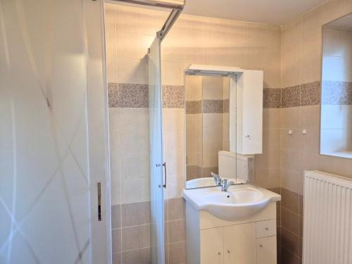 Comfortsuits Praha in Praha-Lipence