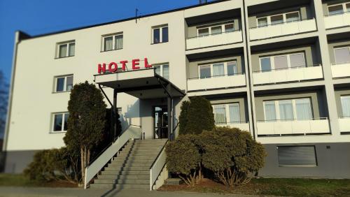 . Hotel Mława