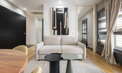 One-Bedroom Apartment image 9