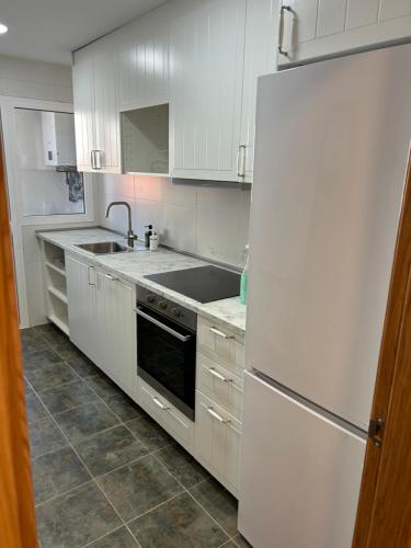 virtuve, Apartamentos Suites Iscar in Iskara