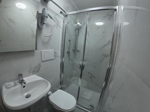 KayDee Guest House - image 9