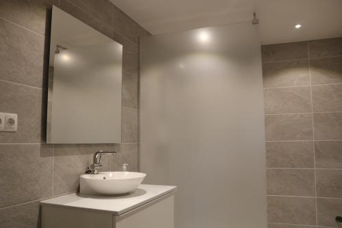 New apartment, parking, close to city and nature, Stockholm (photo 2)