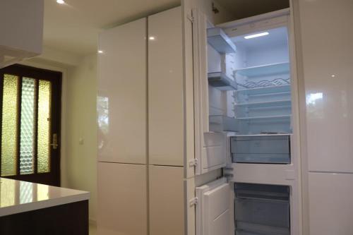 New apartment, parking, close to city and nature, Stockholm (photo 3)