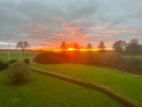 North Farm fits 1-6 people in Sawston