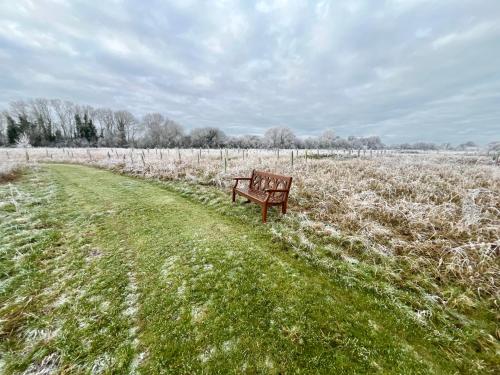 North Farm fits 1-6 people in Sawston