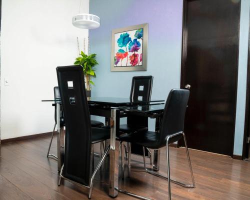 Two-Bedroom Apartment with Balcony image 9
