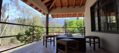 CACHEUTA Casa de Montaña (CACHEUTA Casa de Montana) in Las Compuertas