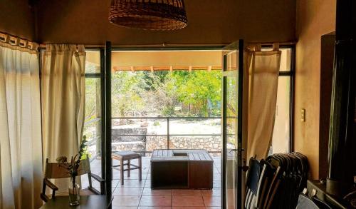 CACHEUTA Casa de Montaña (CACHEUTA Casa de Montana) in Las Compuertas