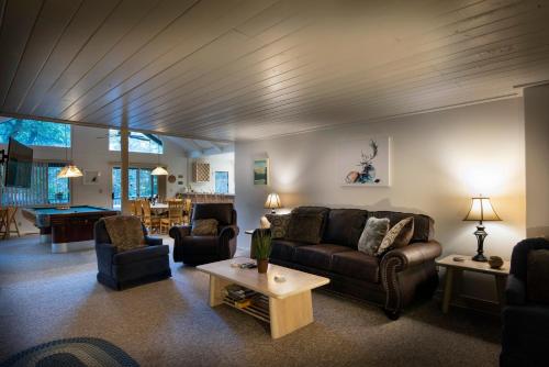 The Last Resort in Wawona (CA)